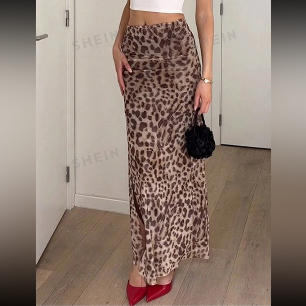 Shein skirt, size S (4), never worn
